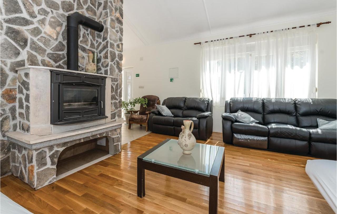 Lovely Home In Sibenik-Brodarica With Kitchen Donje Polje 외부 사진